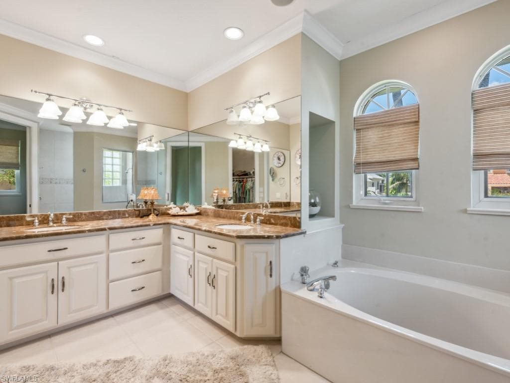 1250 Stone Ct, Marco Island, FL 34145-21