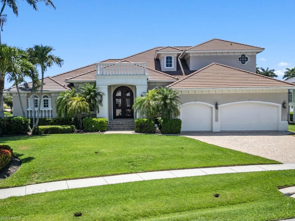 1250 Stone Ct, Marco Island, FL 34145-2