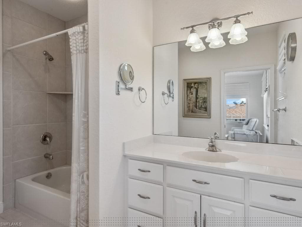 1250 Stone Ct, Marco Island, FL 34145-30