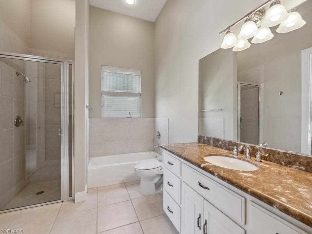 1250 Stone Ct, Marco Island, FL 34145-31