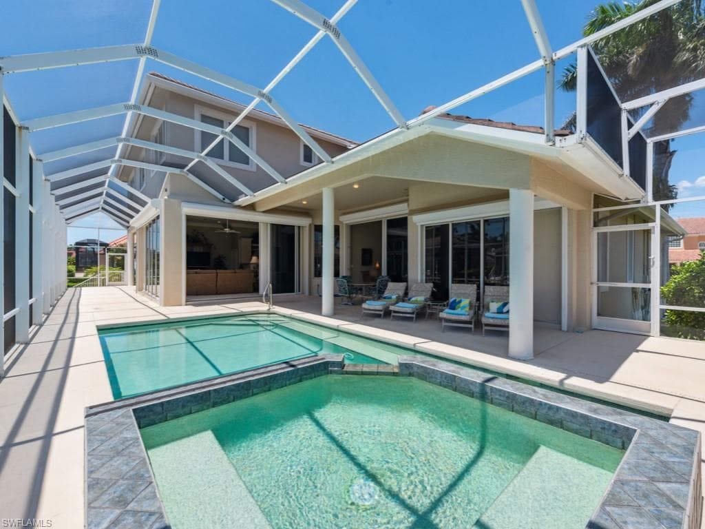 1250 Stone Ct, Marco Island, FL 34145-36