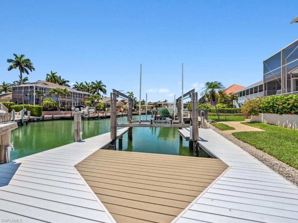 1250 Stone Ct, Marco Island, FL 34145-40