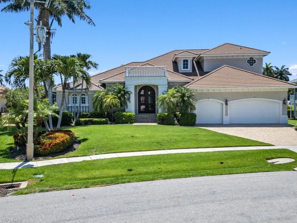 1250 Stone Ct, Marco Island, FL 34145-50