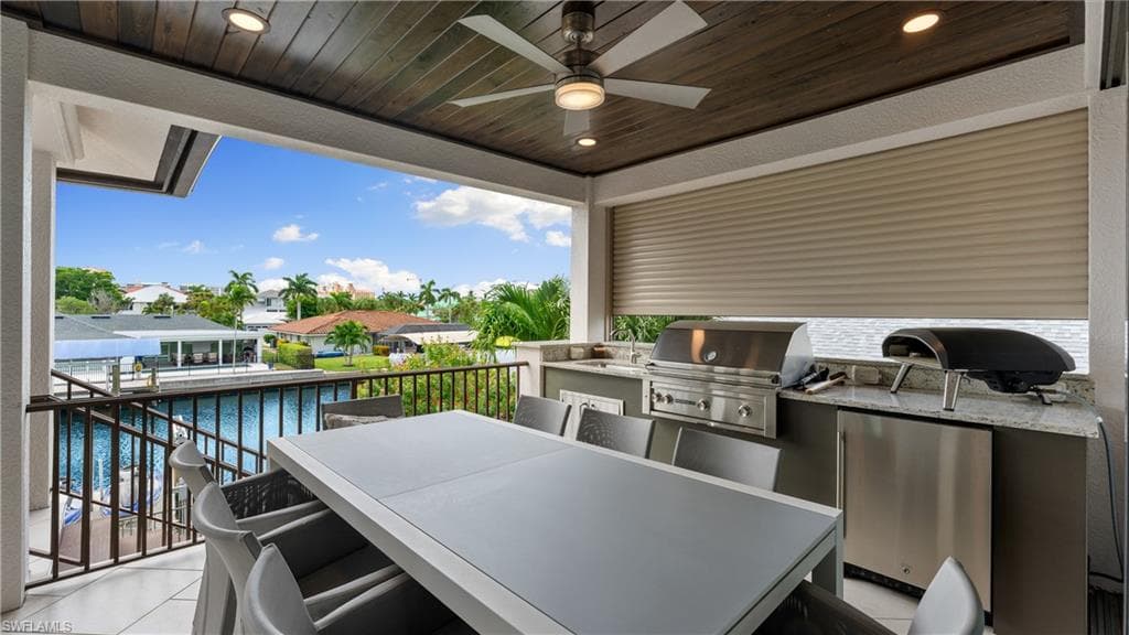 434 Trade Winds Ave, Naples, FL 34108-19