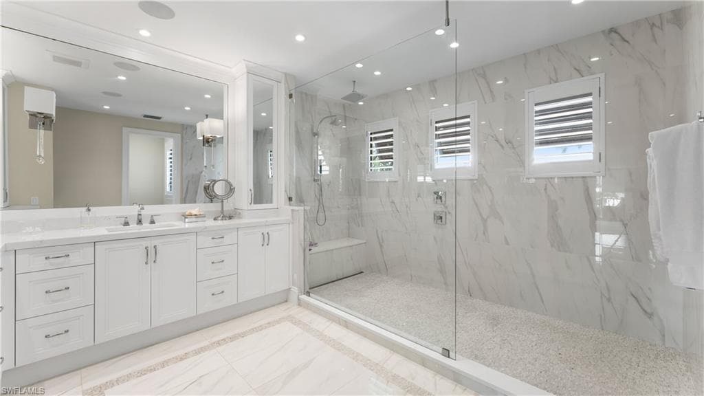 434 Trade Winds Ave, Naples, FL 34108-27