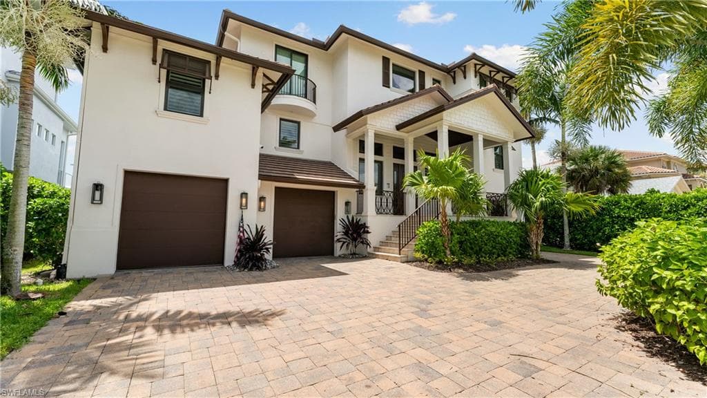 434 Trade Winds Ave, Naples, FL 34108-1