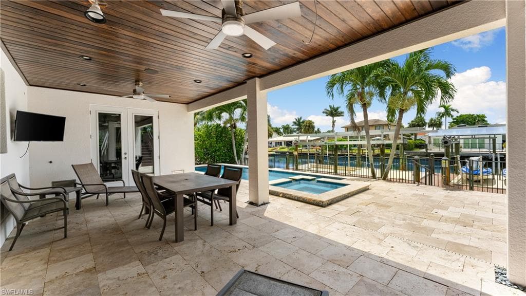 434 Trade Winds Ave, Naples, FL 34108-36