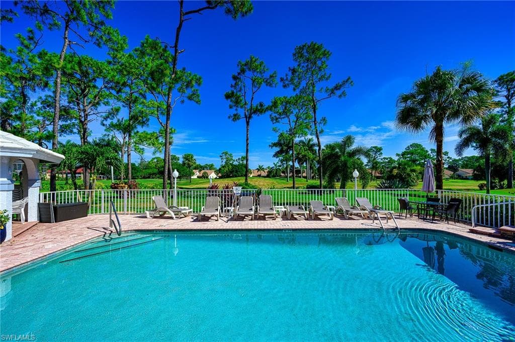 259 Deerwood Cir 2, Naples, FL 34113-19