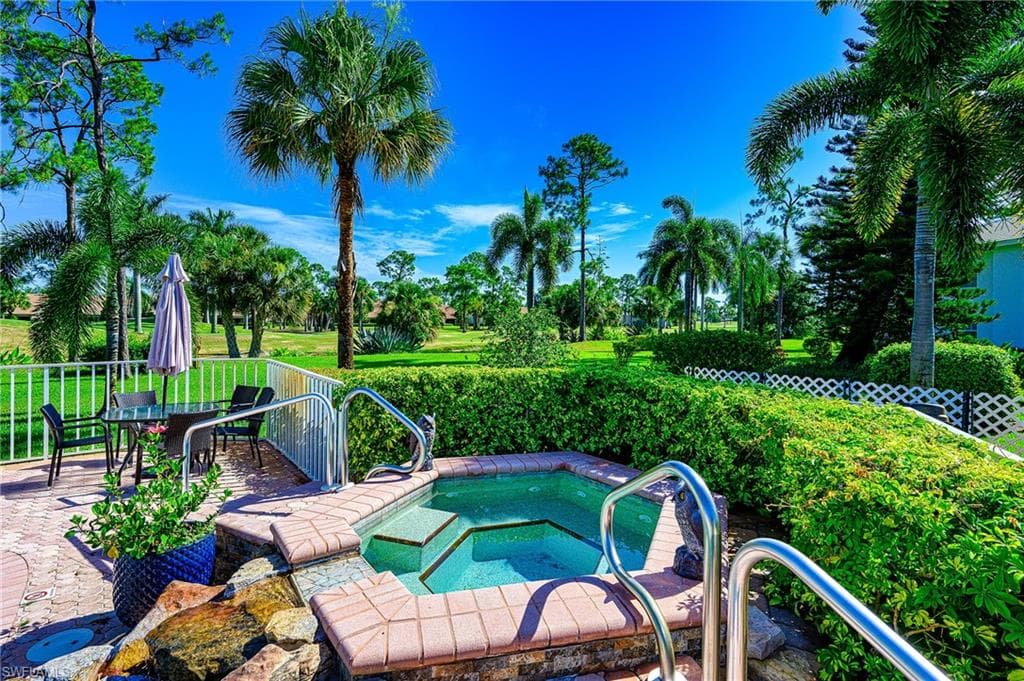 259 Deerwood Cir 2, Naples, FL 34113-23