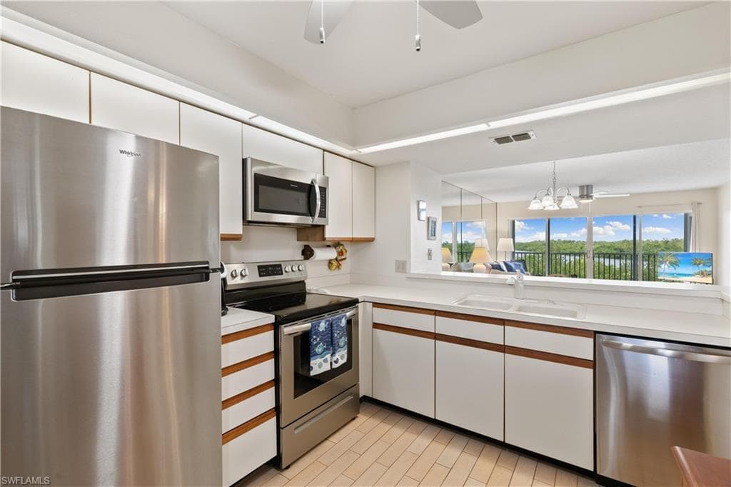 100 Stevens Landing Dr 302, Marco Island, FL 34145-15