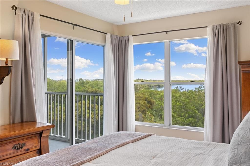 100 Stevens Landing Dr 302, Marco Island, FL 34145-18