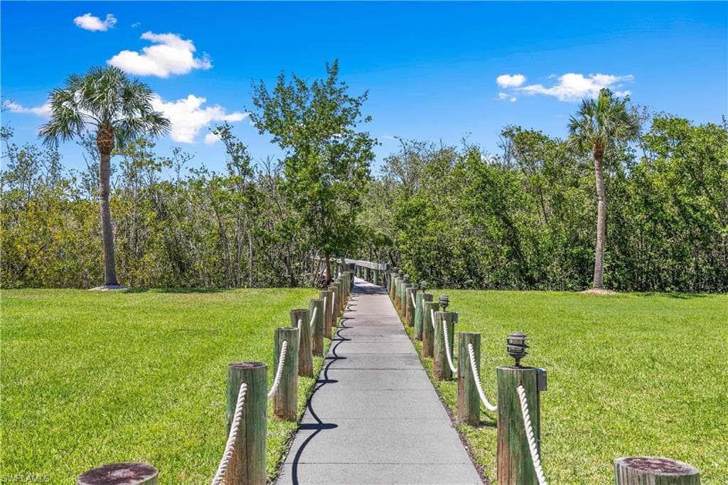 100 Stevens Landing Dr 302, Marco Island, FL 34145-25