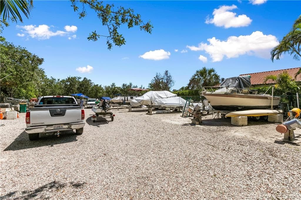 100 Stevens Landing Dr 302, Marco Island, FL 34145-28