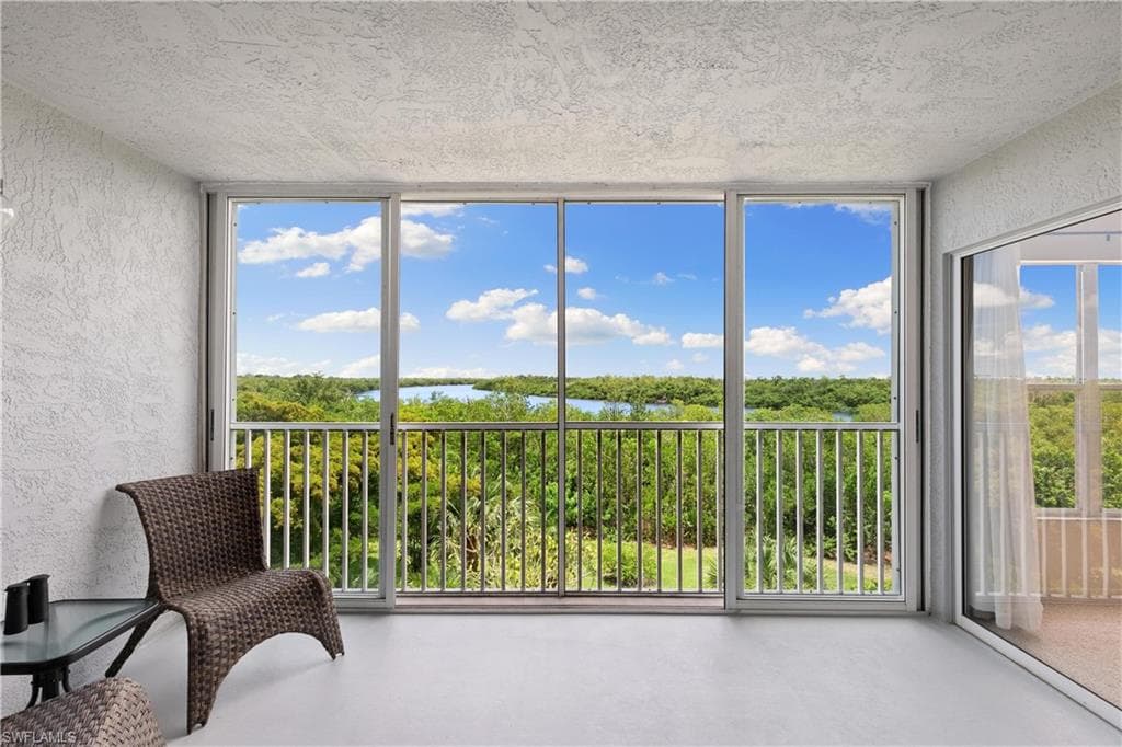 100 Stevens Landing Dr 302, Marco Island, FL 34145-4