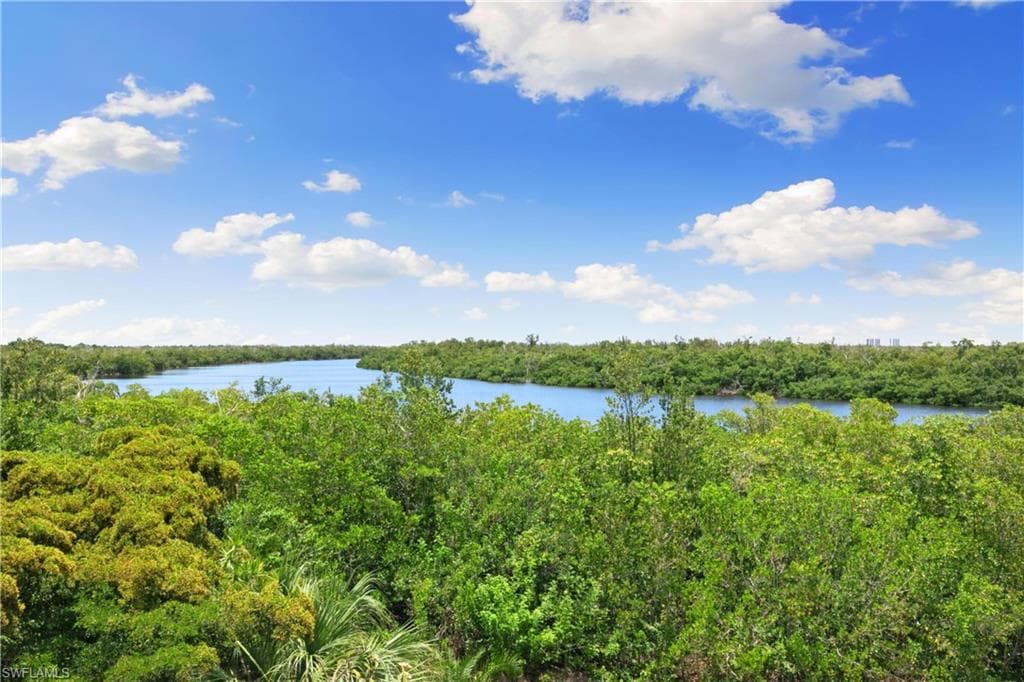100 Stevens Landing Dr 302, Marco Island, FL 34145-6