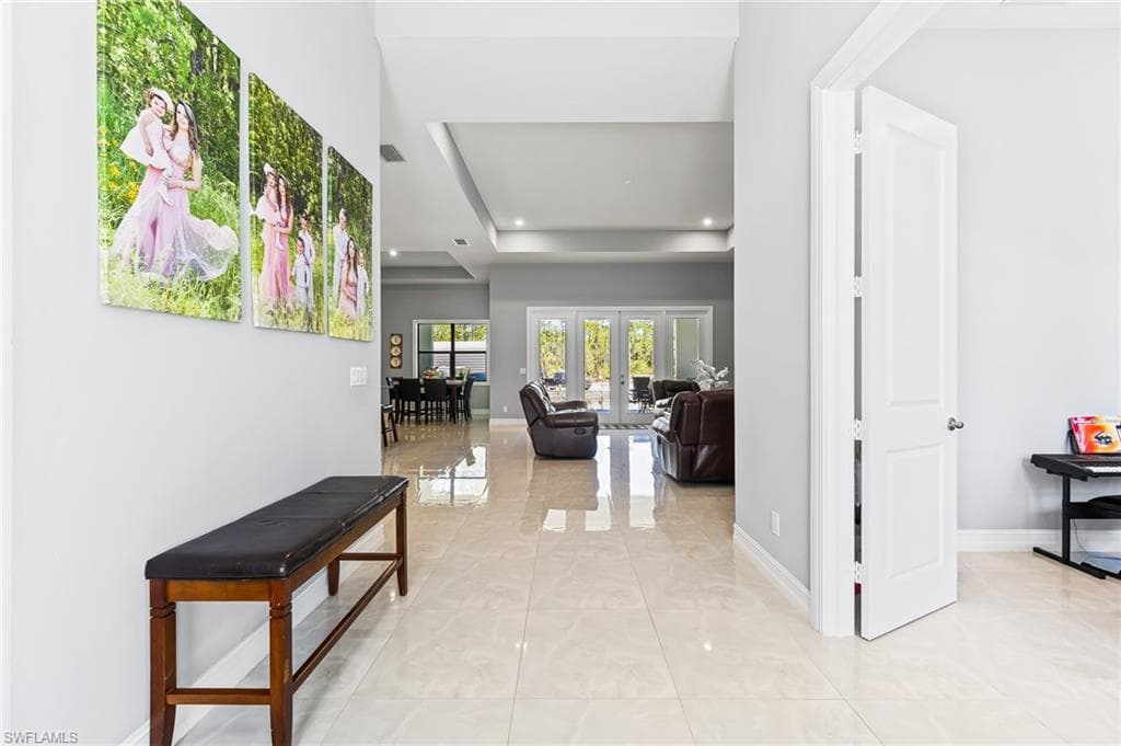 4063 8th Ave NE, Naples, FL 34120-11