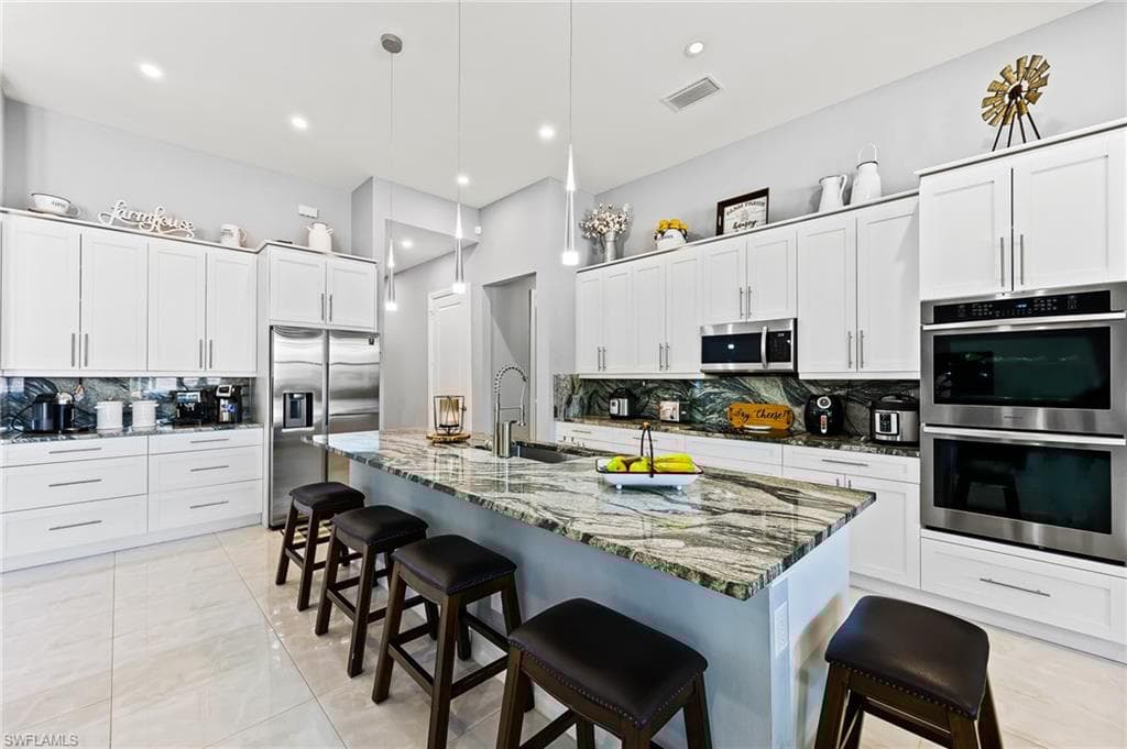 4063 8th Ave NE, Naples, FL 34120-20