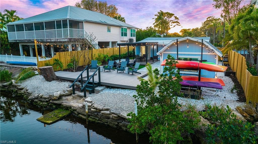 1308 Grand Canal Dr, Naples, FL 34110-27
