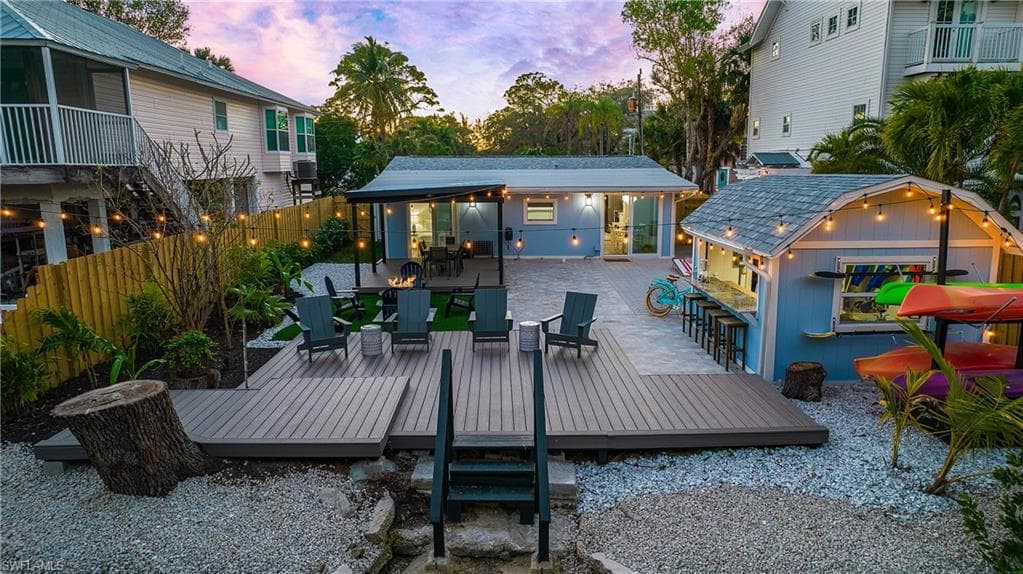 1308 Grand Canal Dr, Naples, FL 34110-31