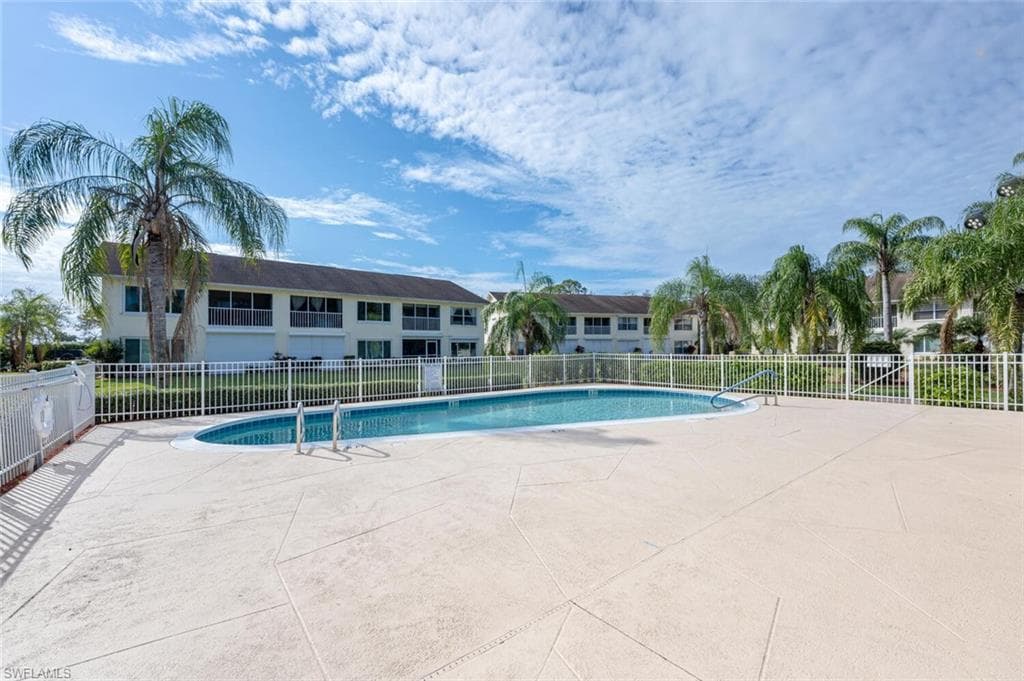 10261 Maddox Ln 522, Bonita Springs, FL 34135-29