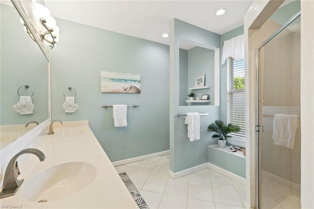 552 Century Dr, Marco Island, FL 34145-18