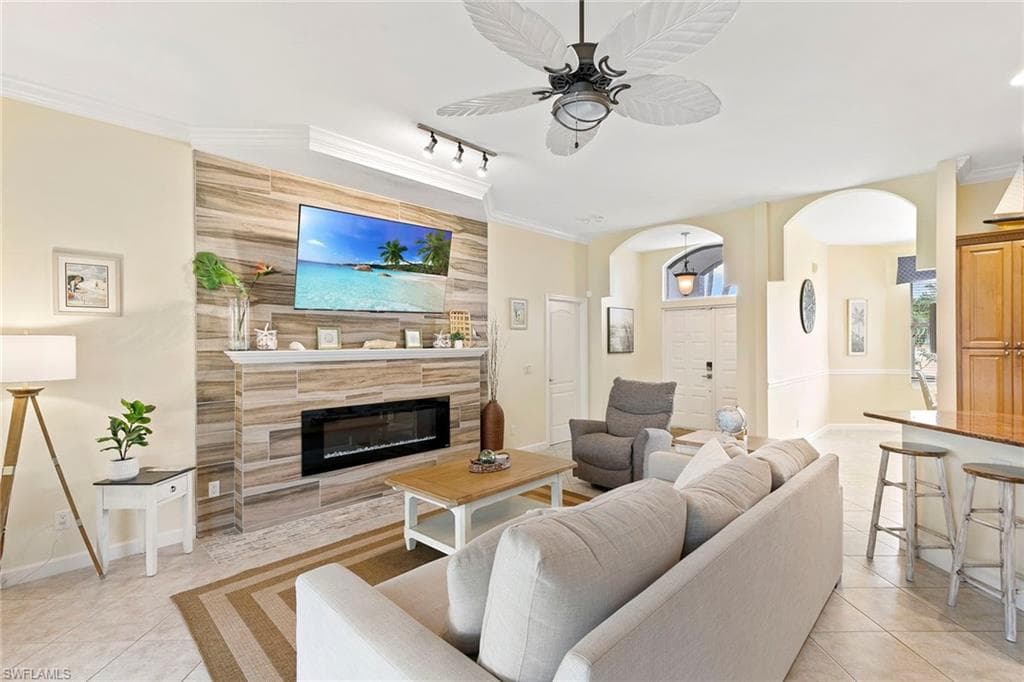 552 Century Dr, Marco Island, FL 34145-8