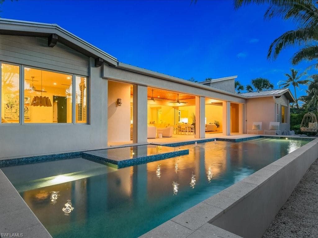 185 North Lake Dr, Naples, FL 34102-11