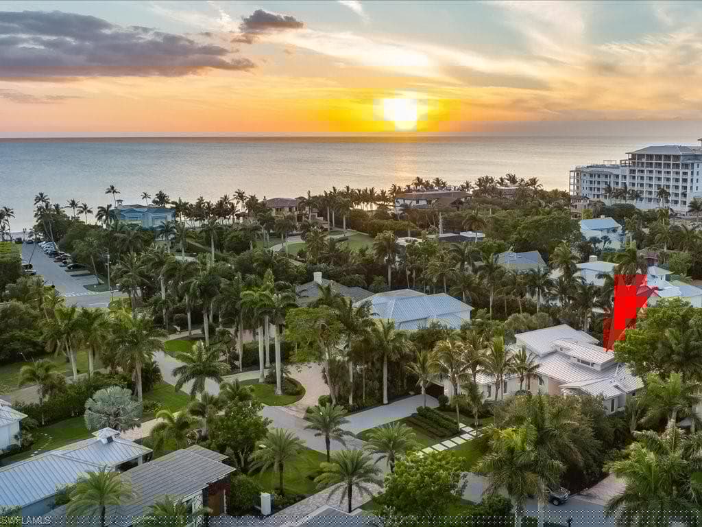 185 North Lake Dr, Naples, FL 34102-3