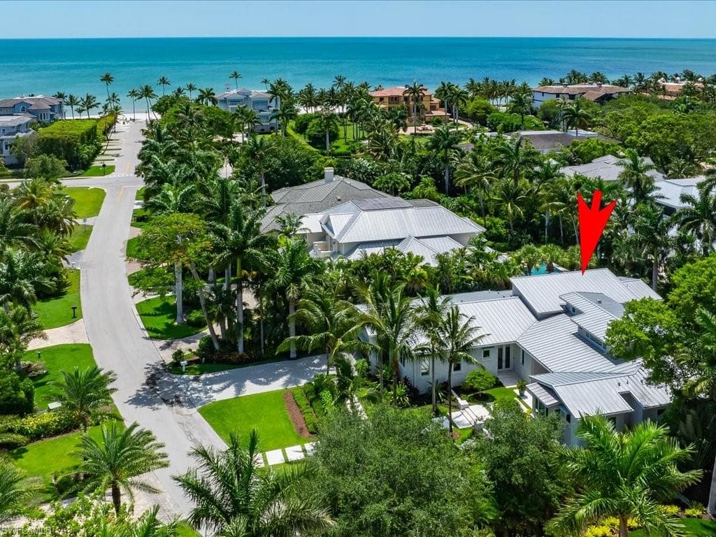 185 North Lake Dr, Naples, FL 34102-48