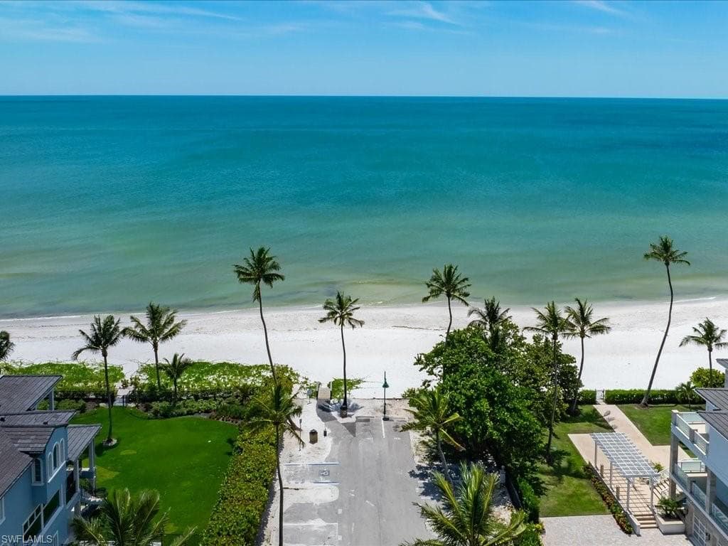 185 North Lake Dr, Naples, FL 34102-49