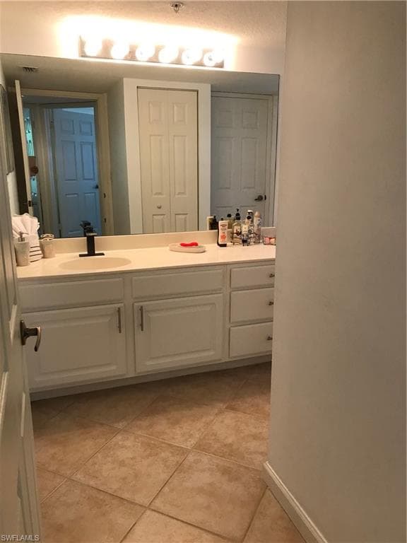 4122 Residence Dr 102, Fort Myers, FL 33901-9