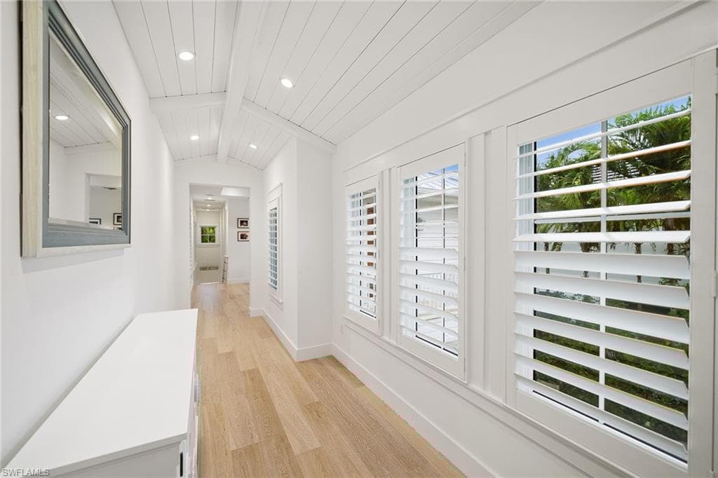 383 4th Ave S, Naples, FL 34102-22
