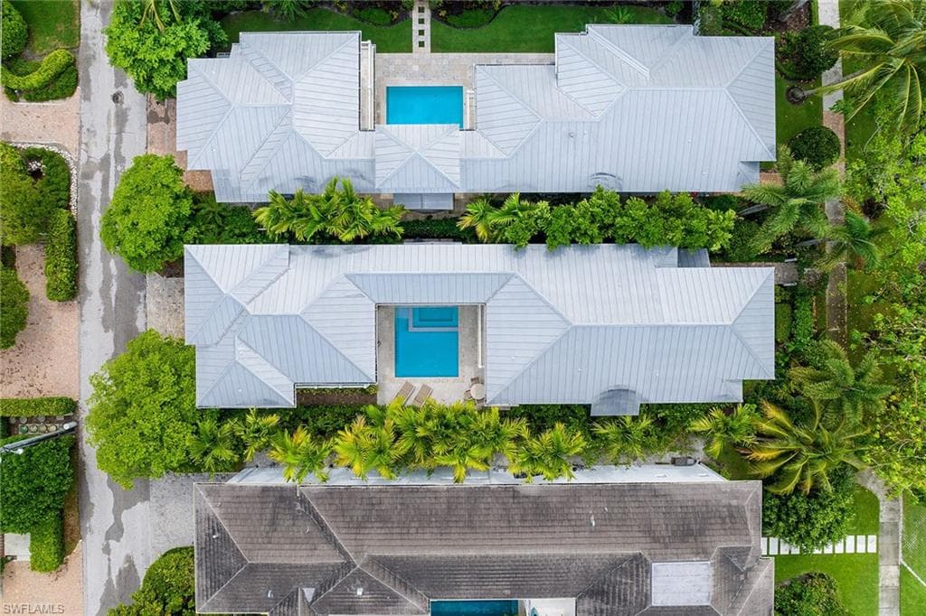 383 4th Ave S, Naples, FL 34102-36