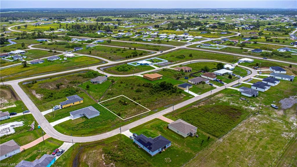9032 Maywood Cir, Labelle, FL 33935-4