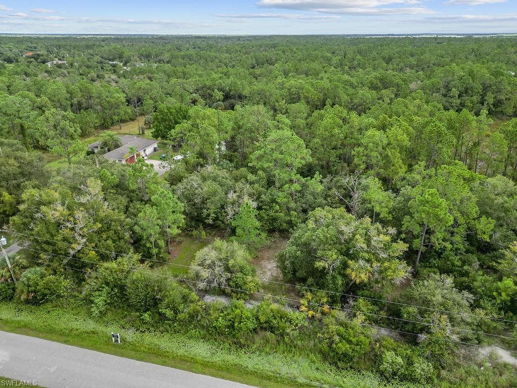 64th Ave NE, Naples, FL 34120-2