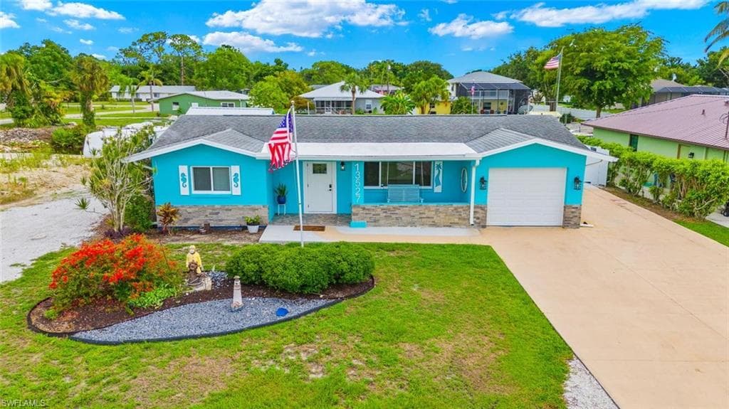 13527 Marquette Blvd, Fort Myers, FL 33905-32
