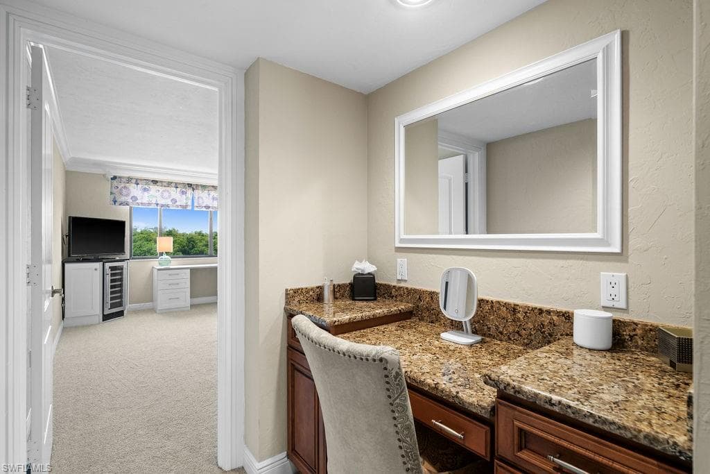 15 Bluebill Ave 102, Naples, FL 34108-22