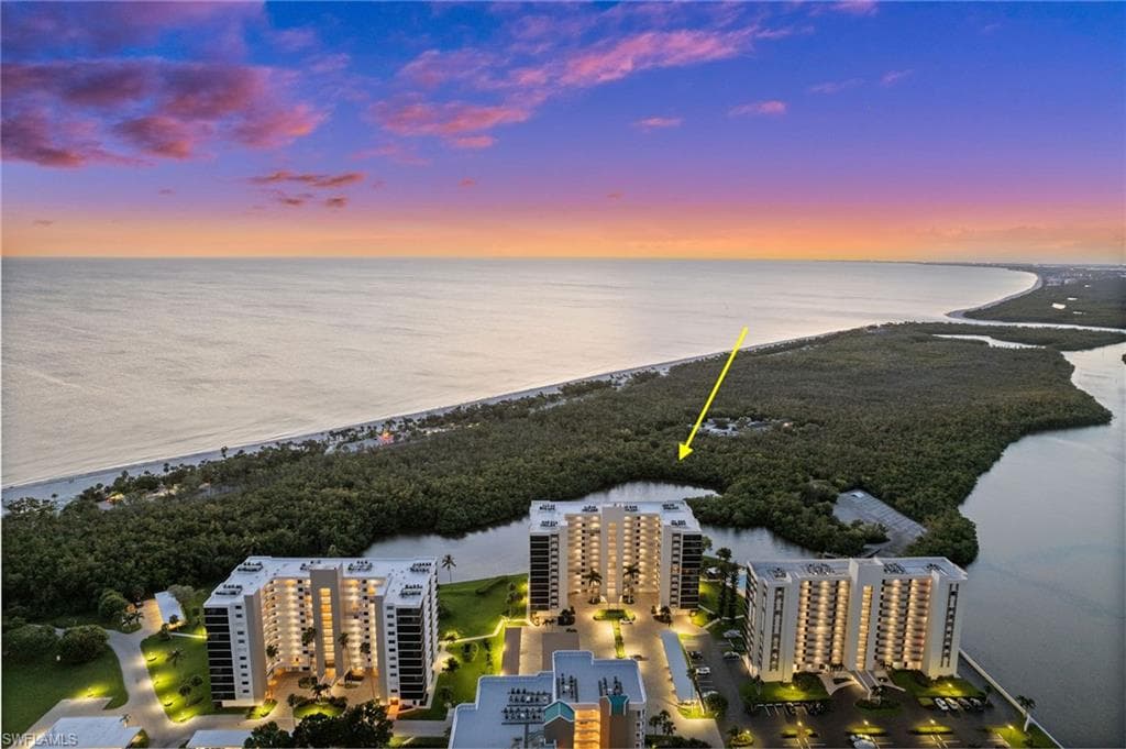 15 Bluebill Ave 102, Naples, FL 34108-35