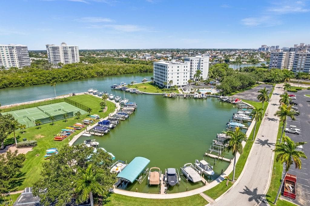 15 Bluebill Ave 102, Naples, FL 34108-40