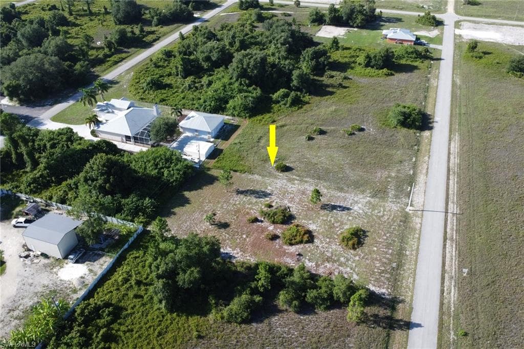1812 Wells Ave, Lehigh Acres, FL 33972-4