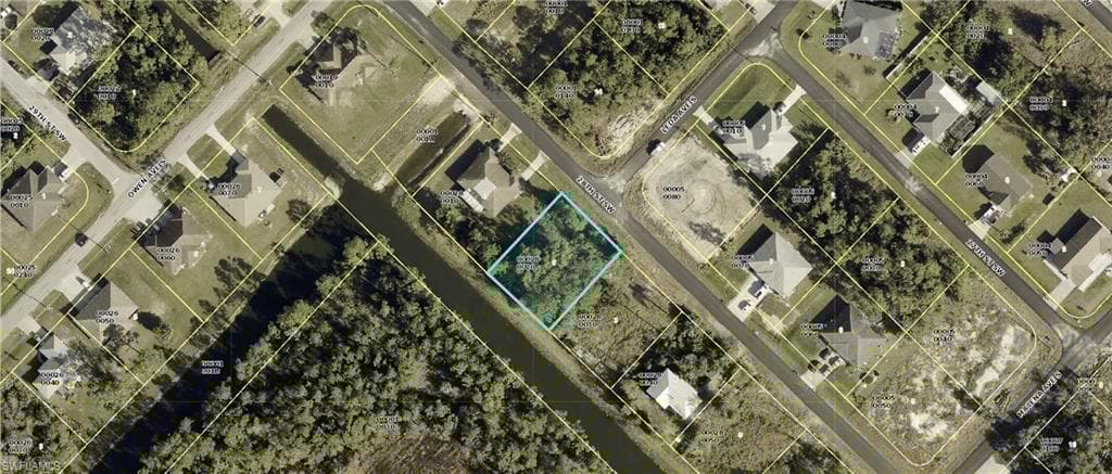 5029/5031 28th St SW, Lehigh Acres, FL 33973-1