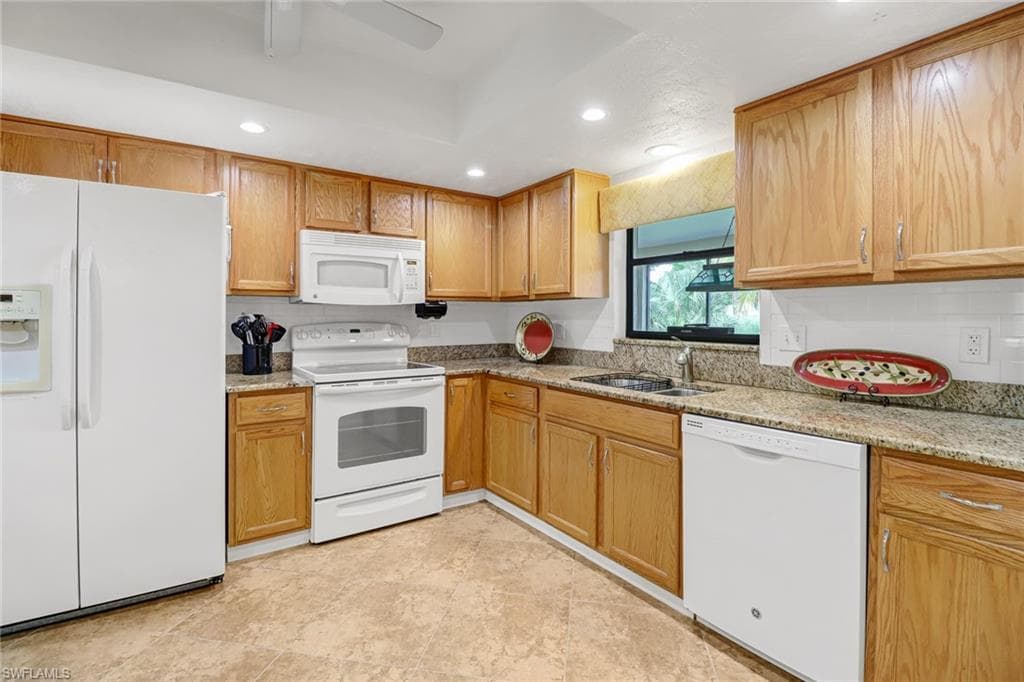 27780 Matheson Ave, Bonita Springs, FL 34135-8