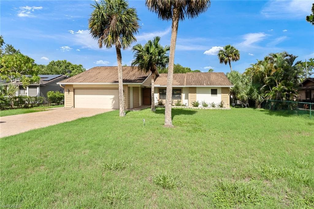 27780 Matheson Ave, Bonita Springs, FL 34135-1