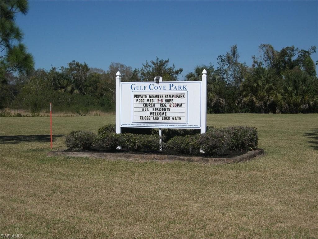 13189 Gorman Ave, Port Charlotte, FL 33981-5