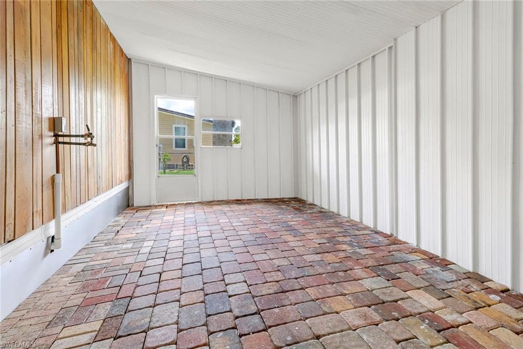 120 Grassy Key Ln 38, Naples, FL 34114-22