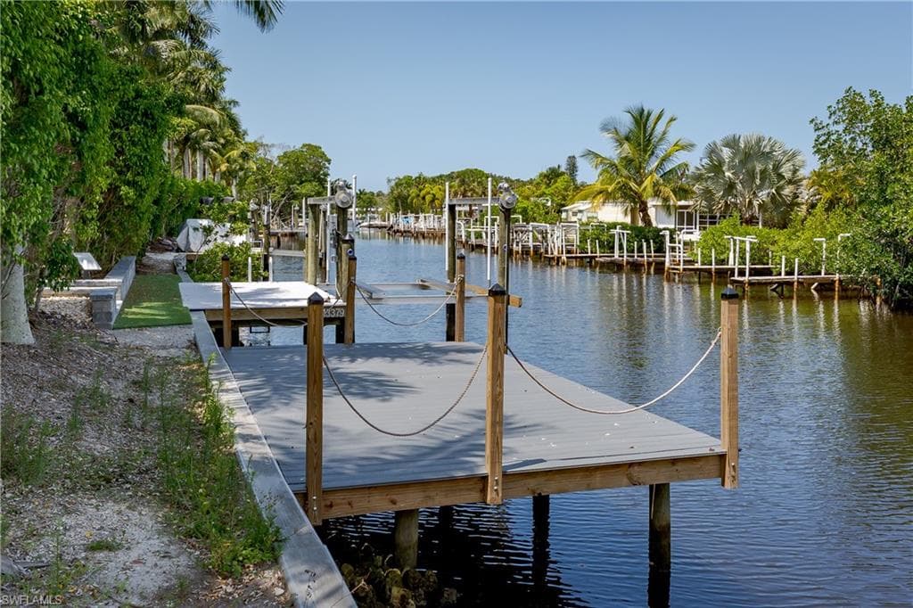 13375 Snook Cir, Naples, FL 34114-9