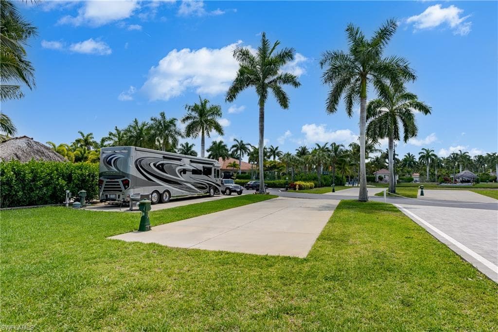 13375 Snook Cir, Naples, FL 34114-28