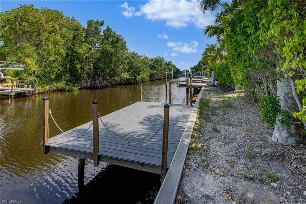 13375 Snook Cir, Naples, FL 34114-5