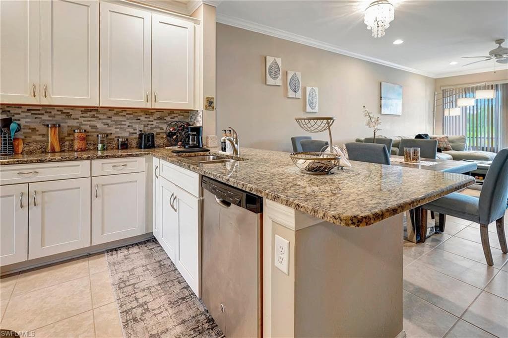 9440 Benvenuto Ct 102, Naples, FL 34119-12