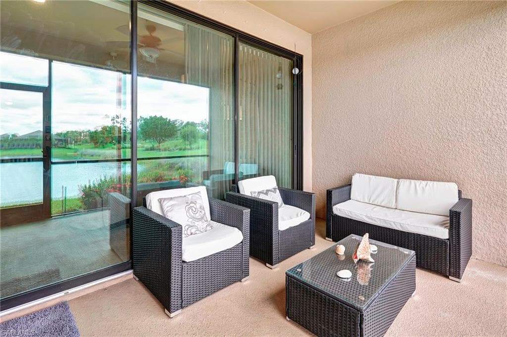 9440 Benvenuto Ct 102, Naples, FL 34119-25